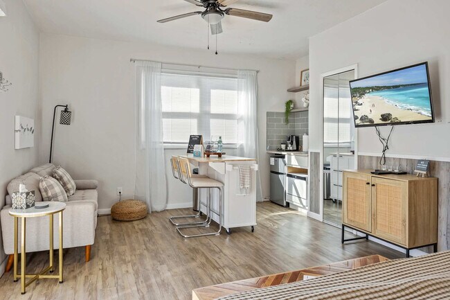 Foto del edificio - 105 NE 3rd St