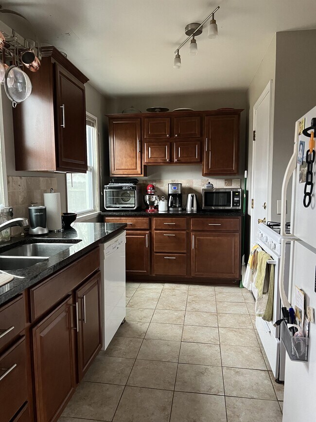 131 Edgemont Rd, Rochester, NY 14620 House Rental in Rochester, NY