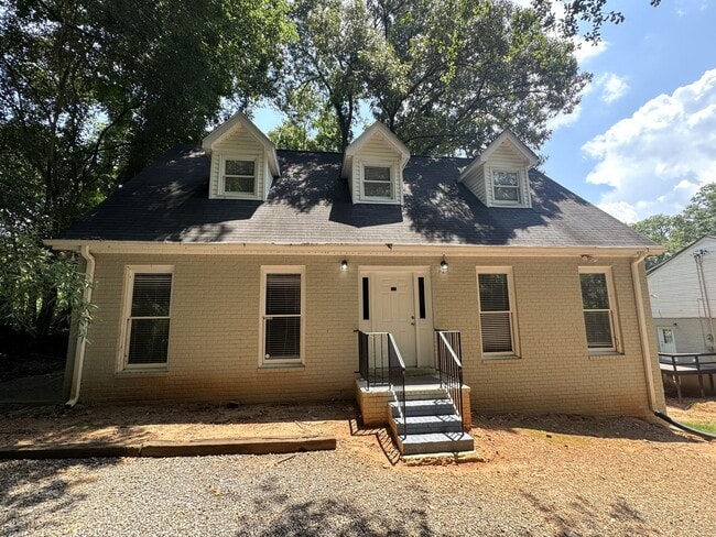 Building Photo - Five Points 6br House
