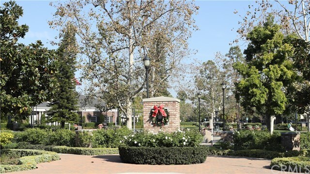 Foto del edificio - 15229 Columbus Square