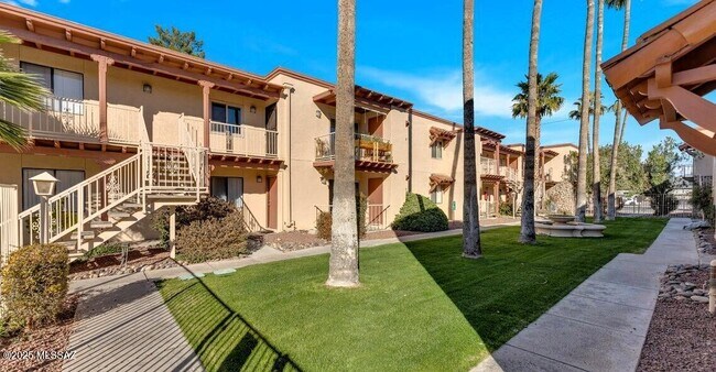 Foto del edificio - 3357 N Country Club Rd