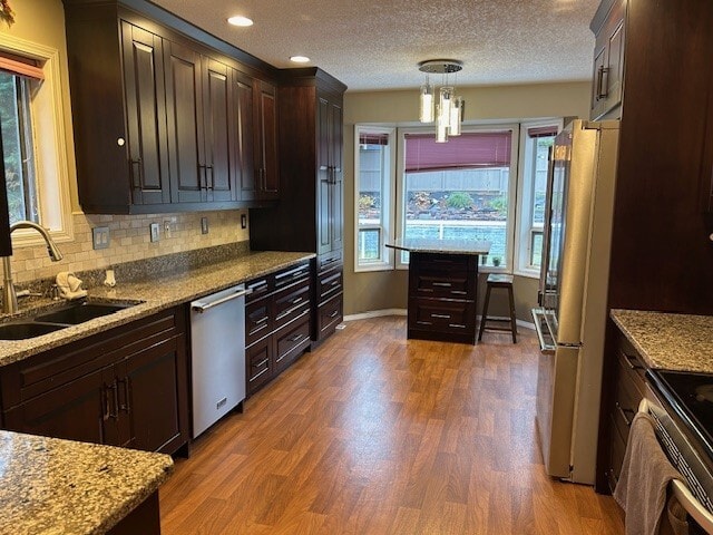 Primary Photo - 2647 Labieux Rd