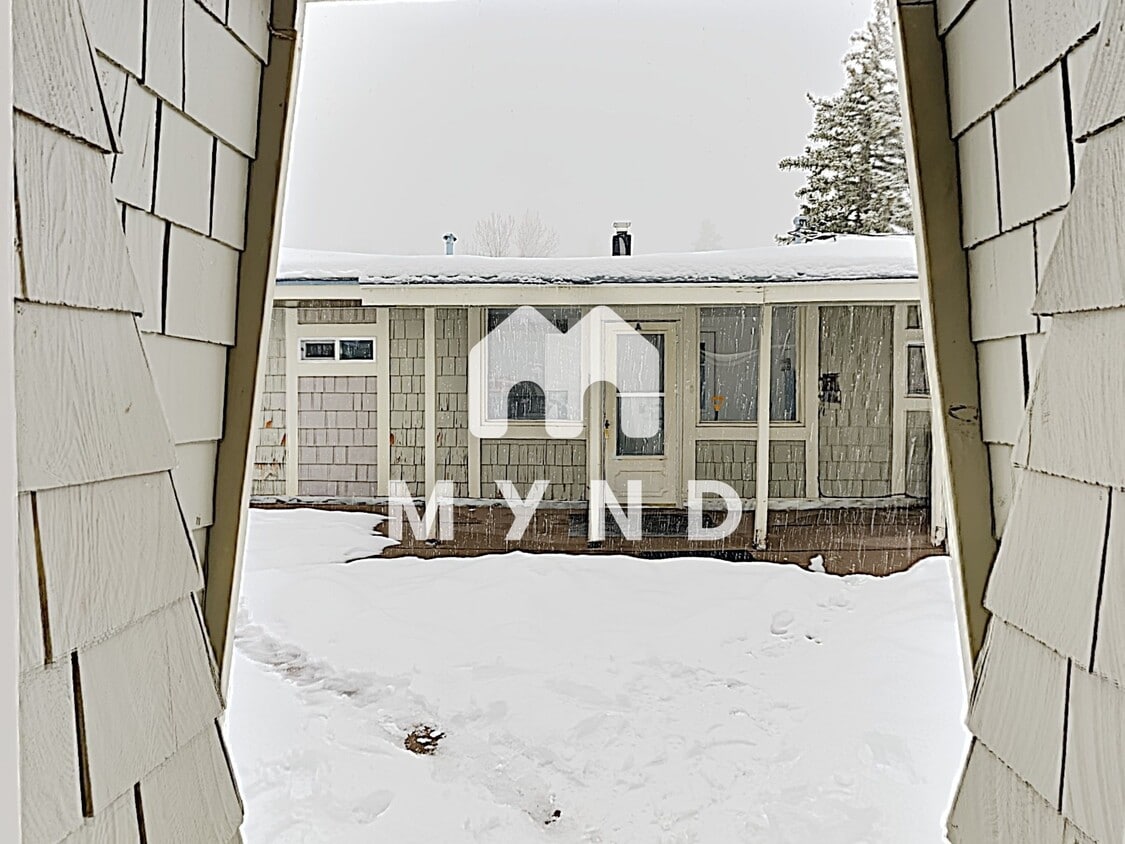 Primary Photo - 16770 Mount Rose Hwy Apt B
