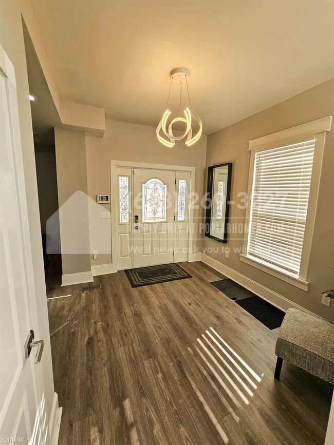 Building Photo - 4 br, 3.5 bath House - 571 Linwood Ave -