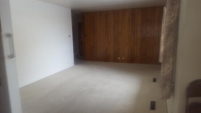 Foto del edificio - 601 W PROSPECT RD.