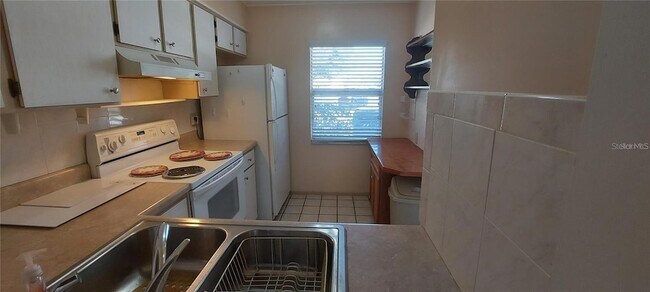 Foto del edificio - 13850 Oakwood Ln