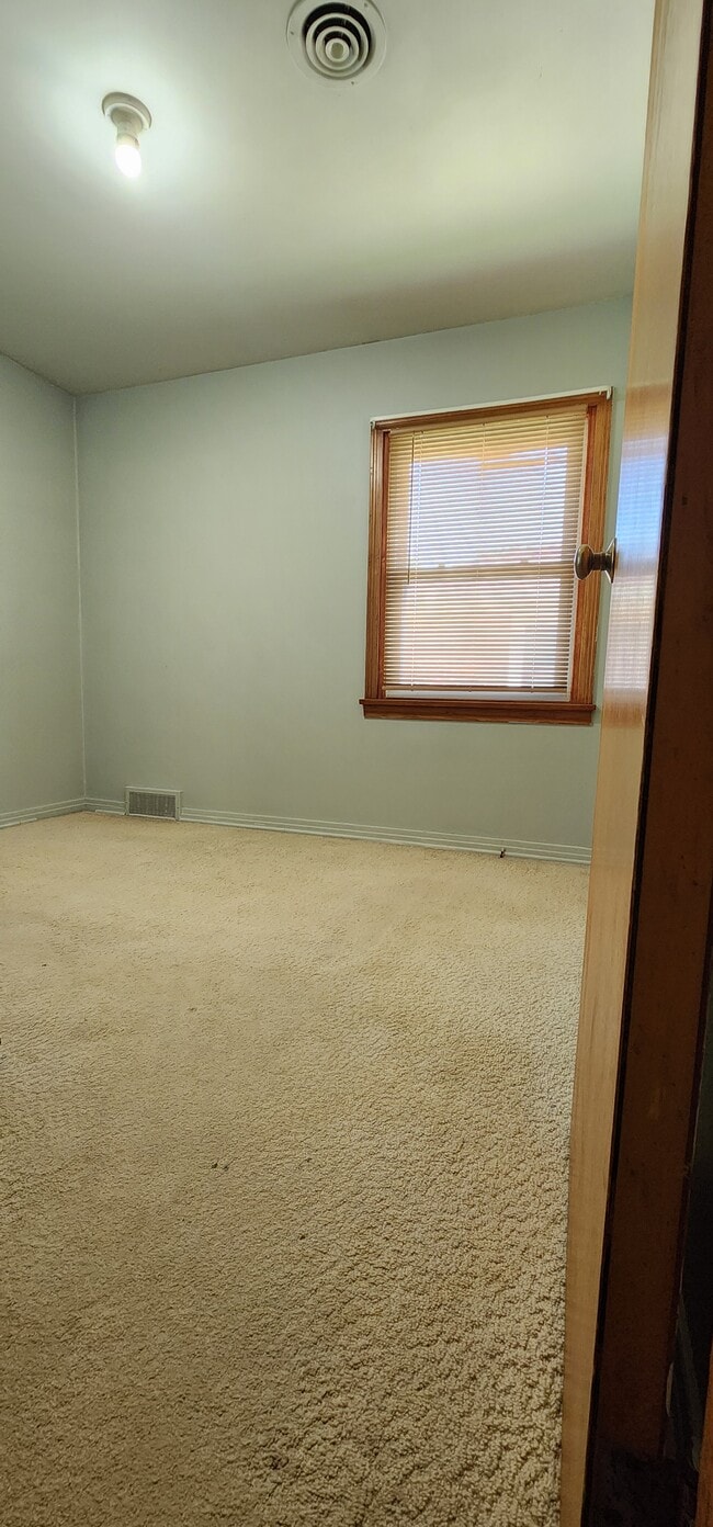 Bedroom #1 - 819 East Ave S