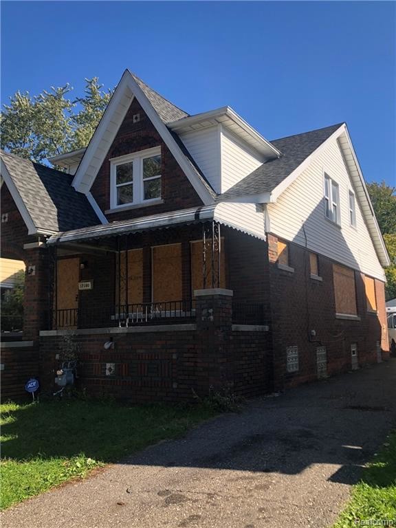 Building Photo - 17180 Strasburg St