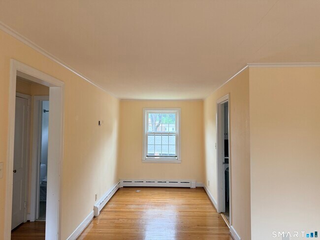 Foto del edificio - 1060 Farmington Ave