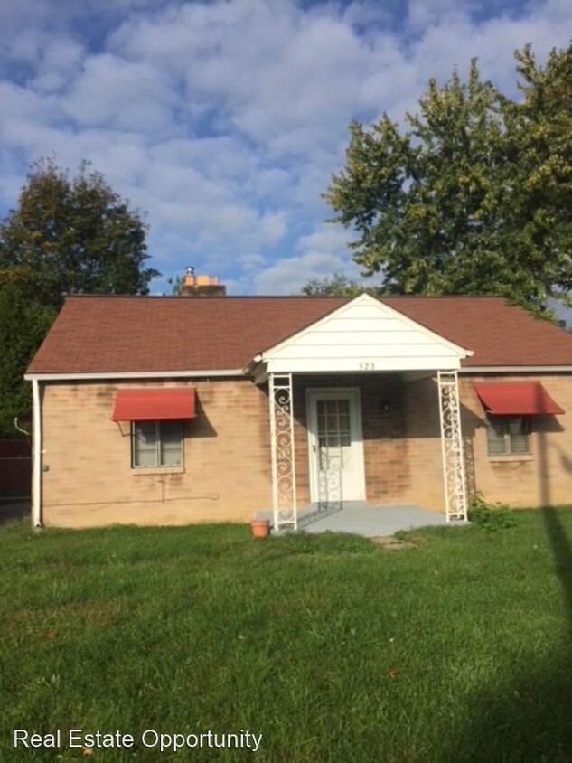 Primary Photo - 2 br, 1 bath House - 523 S Waverly St
