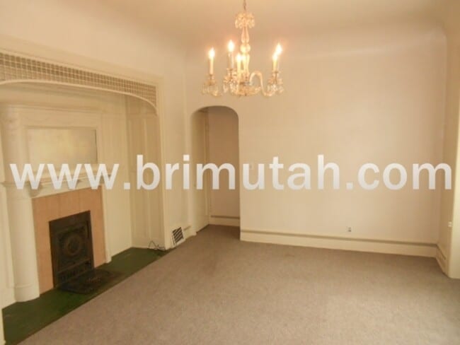 Building Photo - 1824 S 1000 E