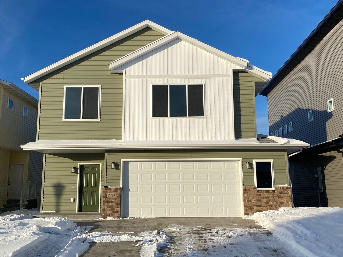 2737 12th St W, West Fargo, ND 58078 House Rental in West Fargo, ND