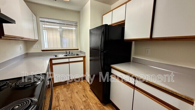Foto del edificio - 930 S Johnson St