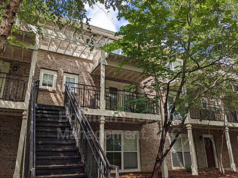 Primary Photo - 490 Barnett Shoals Rd