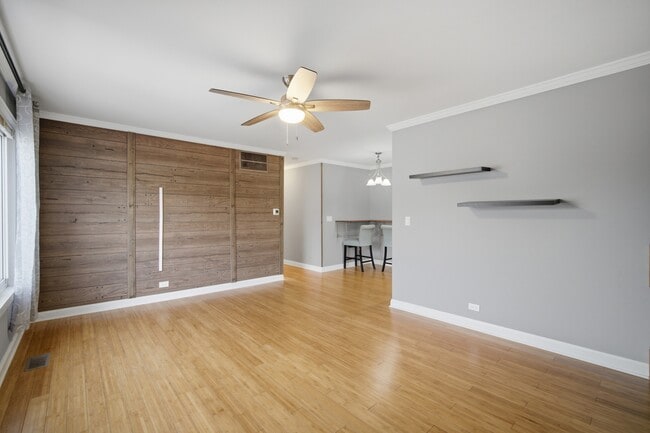Foto del edificio - 1306 Cove Dr