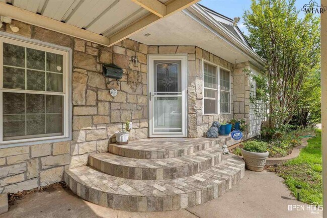 Building Photo - 2601 Horseshoe Bend