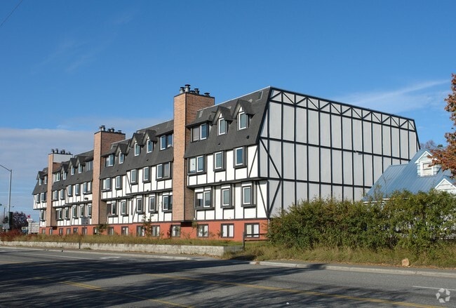 Building Photo - Kings Court