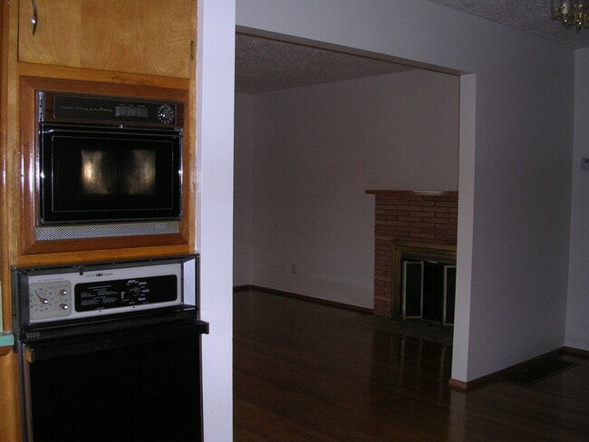 Building Photo - 266