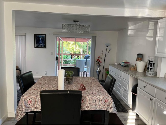 Building Photo - 2112 164th Ave NE