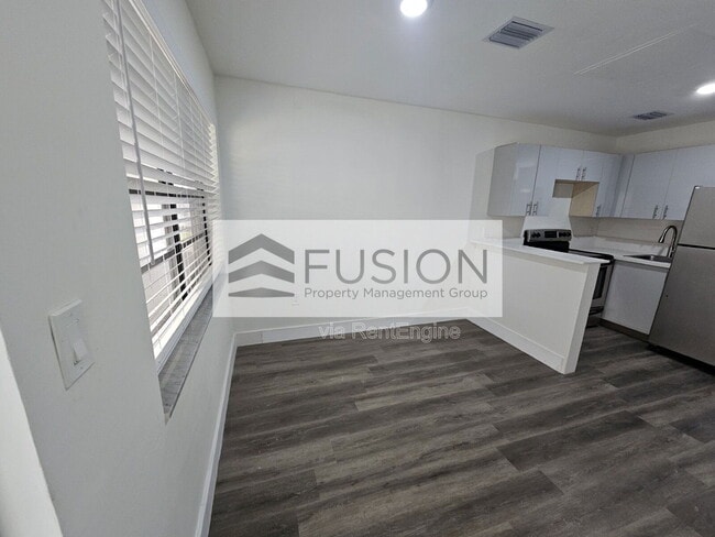 Photo - 1730 Acapulco Dr Apartment