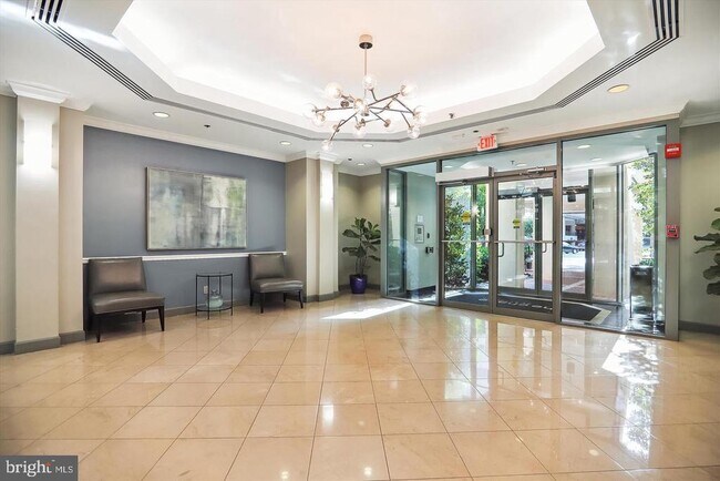 Foto del edificio - 7500 Woodmont Ave