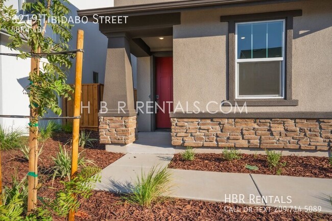 Building Photo - BRAND NEW CONSTRUCTION: Spacious 5-Bed San...