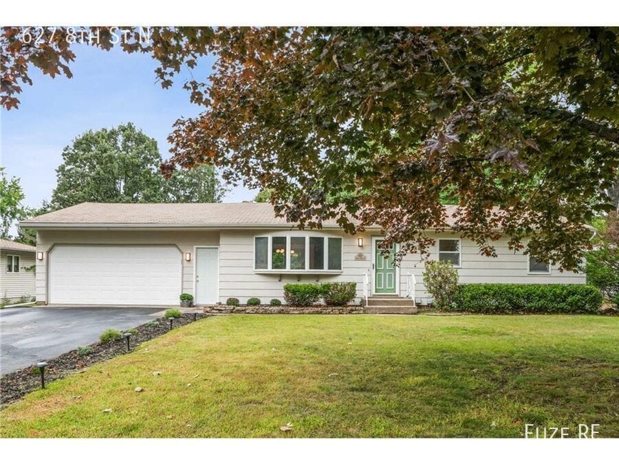 Foto principal - 627 8th St N