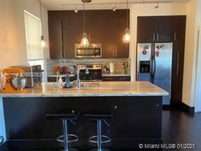 Building Photo - 6709 Biscayne Blvd