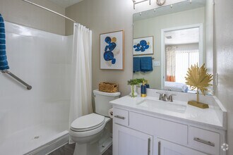 2BR, 2BA - 1,143SF - Primary Bathroom - Mesa Del Oso