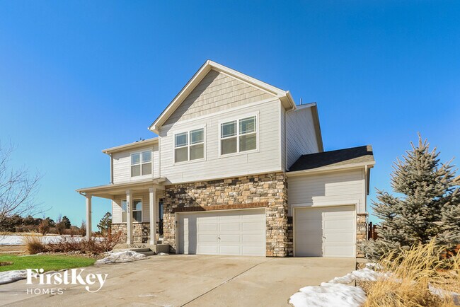 Building Photo - 6433 N Ensenada Ct