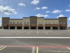 Building Photo - 8218 Casa Verde Rd