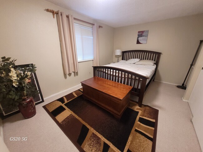Dormitorio privado - 15712 13th Avenue Ct E