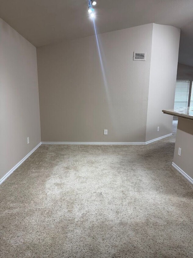 Primary Photo - Pointe 360 @ 2222 - Beautifiul 2 Bedroom - Granite Counters - Garage