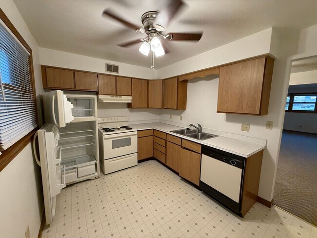 Foto del edificio - 52 Southwoods Ave