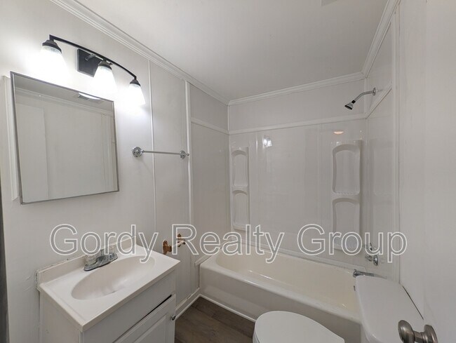 Foto del edificio - 5168 Abel Ln