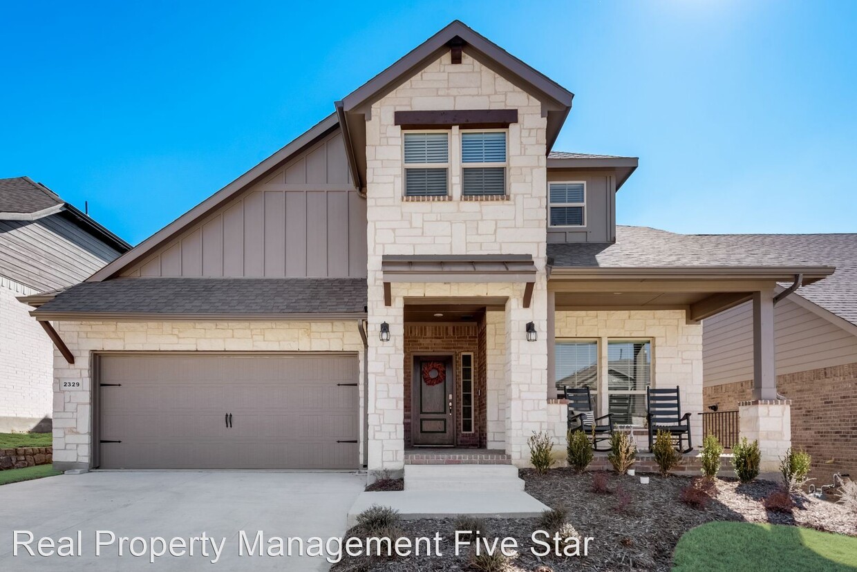Foto principal - 4 br, 2.5 bath House - 2329 Rooster Ln