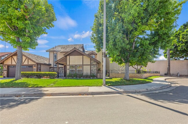 Building Photo - 8172 Crown Ct