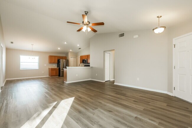 Foto del edificio - 11341 Southwind Lake Dr