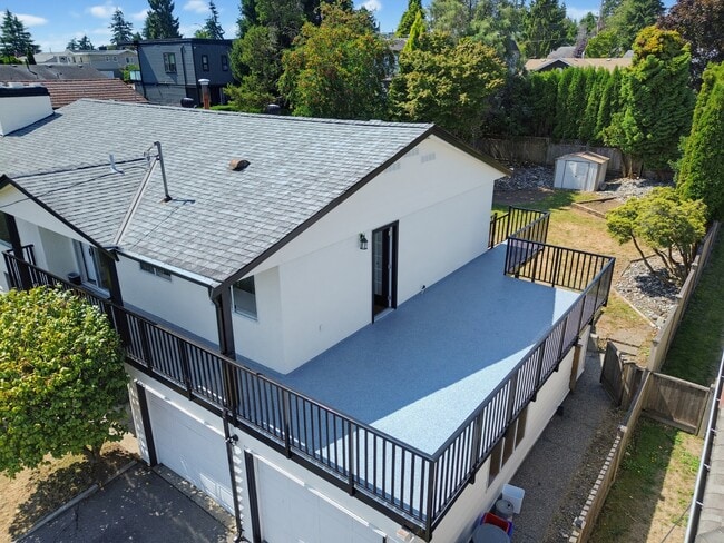 Building Photo - 1341 Parker St