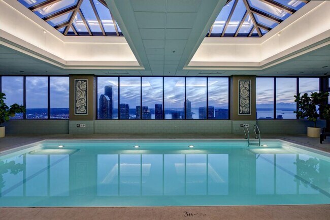 Foto del edificio - First Hill Plaza - 2 bedrooms