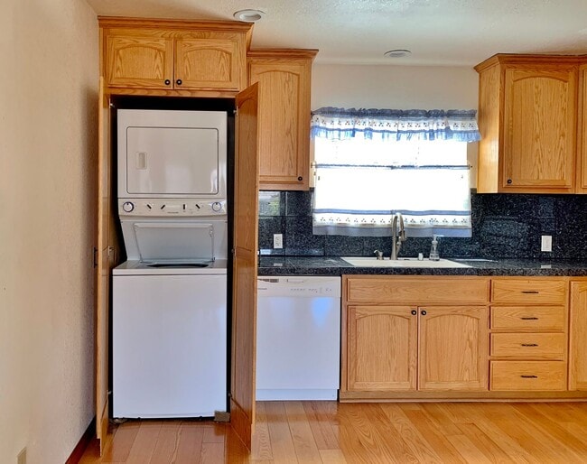 Foto del edificio - 1691 Albion Ct