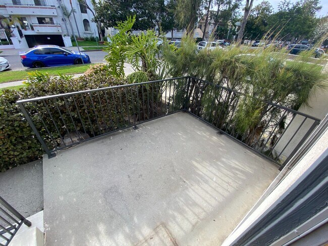 Foto del edificio - 3746 S Canfield Ave