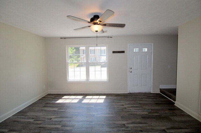 Foto del edificio - 2 bedroom 2.5 bathroom townhome for rent! ...