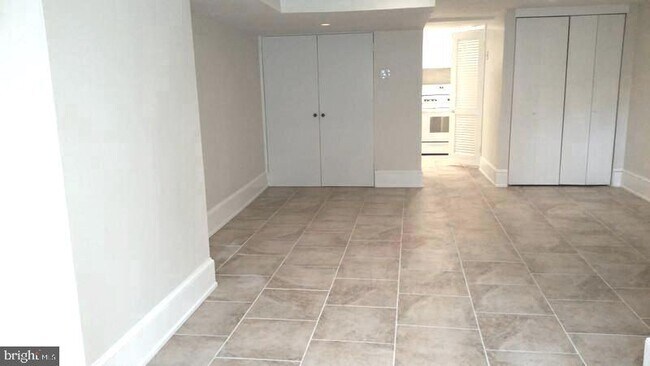 Foto del edificio - 1122 Rodman St