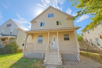 Building Photo - 620 1st Ave