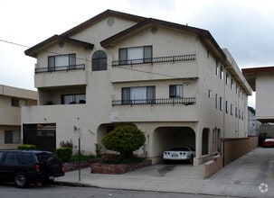 Building Photo - 11502 Birch Ave