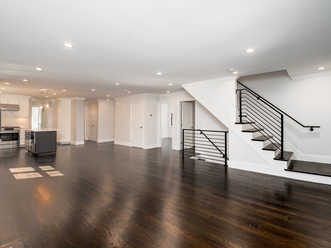 Primary Photo - Homeowner-quality apartment!