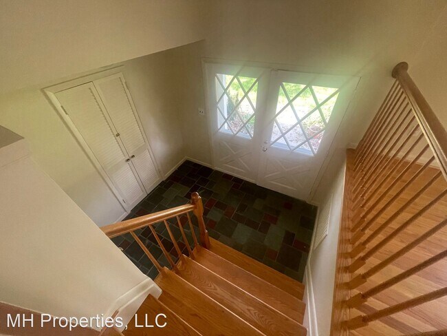 Building Photo - 3 br, 2.5 bath House - 9249 W Stayman Dr