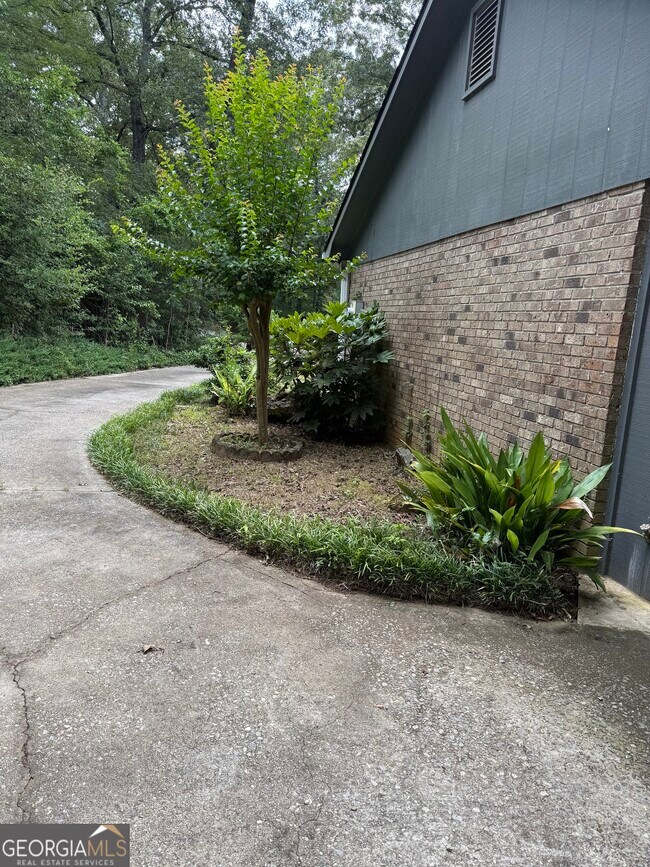 Foto del edificio - 105 Crestwood Cir