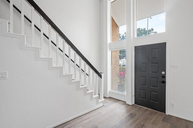 Foto del edificio - 10916 Village Bend Ln